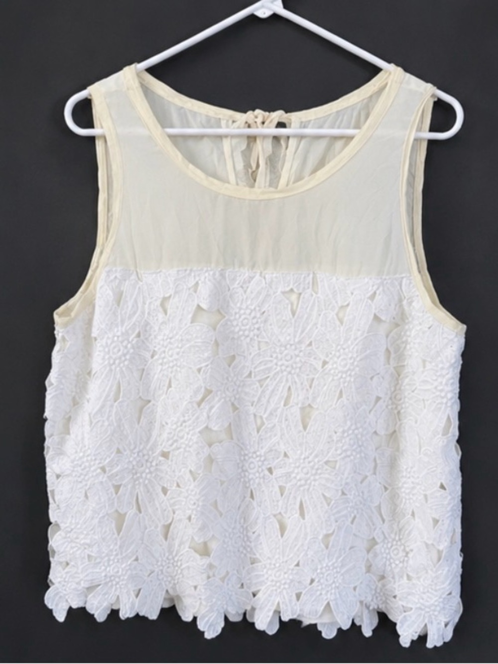 Ann Taylor Floral Lace Sleeveless Blouse Ivory Cream Large L Romantic Boho Top